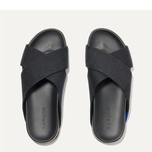 Rothys weekend slide. Never worn. Size 7